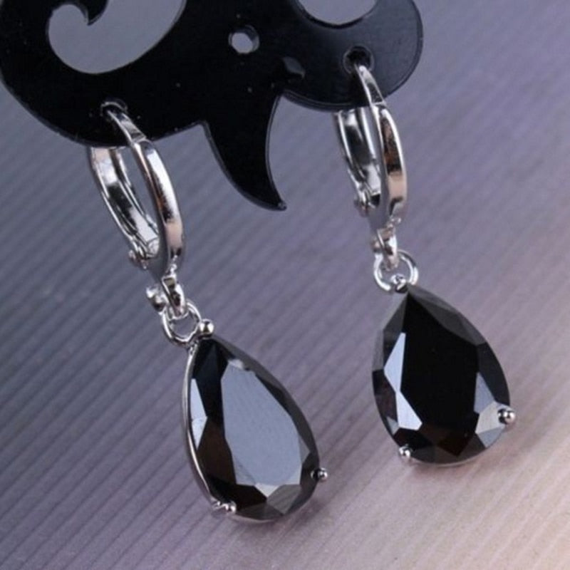 Water Drop Black Stone Earrings