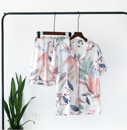 Sommarny pyjamas, kortärmade shorts stora blommiga pyjamas för kvinnor