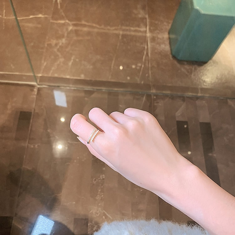 Pearl Index Finger Ring